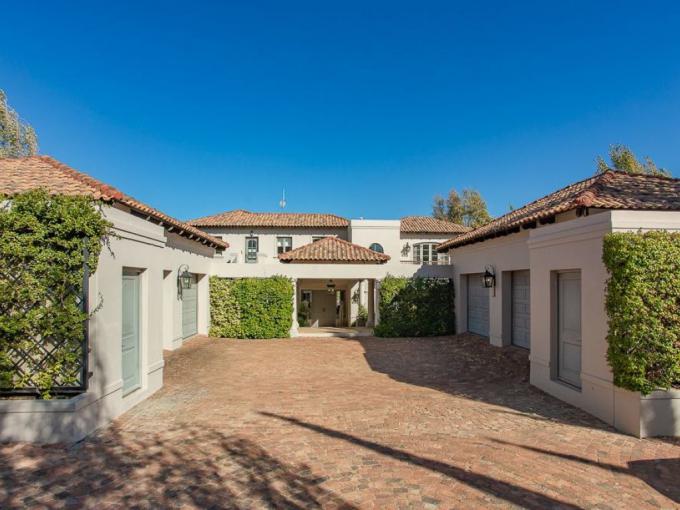 5 Bedroom House for Sale For Sale in Paarl - MR672955