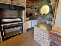  of property in Brackenhurst