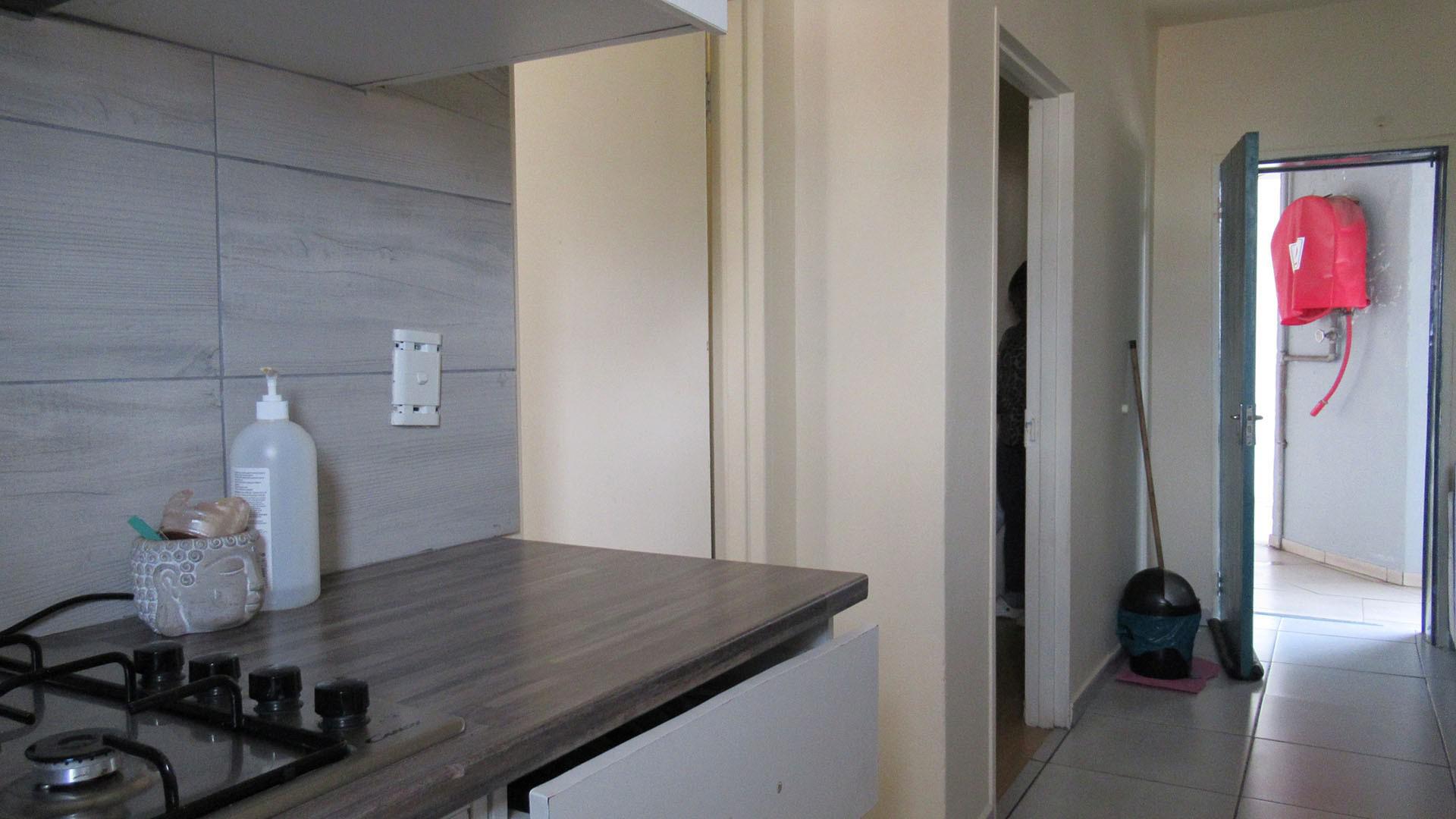Kitchen - 4 square meters of property in Fleurhof