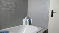 Bathroom 1 - 4 square meters of property in Fleurhof