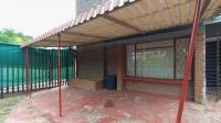 Patio - 16 square meters of property in Mondeor