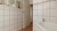 Bathroom 1 - 6 square meters of property in Doornpoort