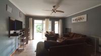 Lounges - 14 square meters of property in Doornpoort