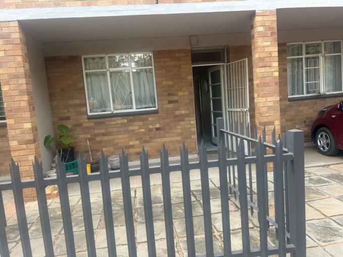 3 Bedroom Apartment for Sale For Sale in Viljoenskroon - MR673021