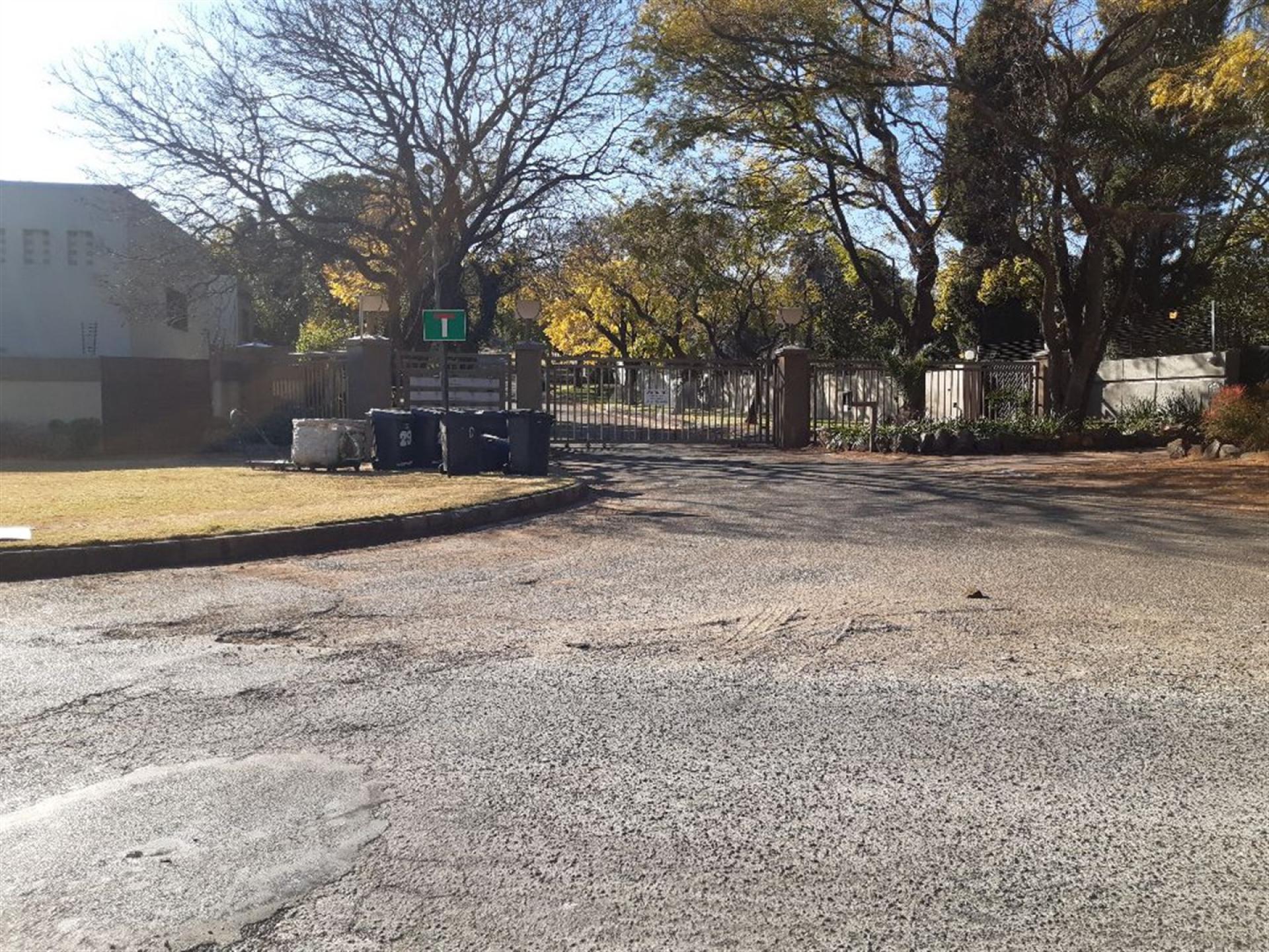 Front View of property in Jacanlee