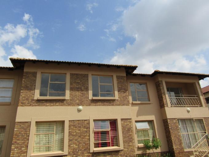 1 Bedroom Apartment for Sale For Sale in Rensburg - MR673042