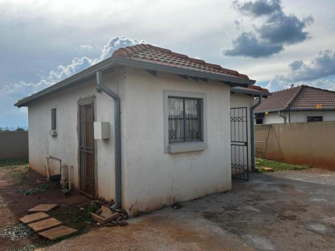 2 Bedroom House for Sale For Sale in Dawn Park - MR673052