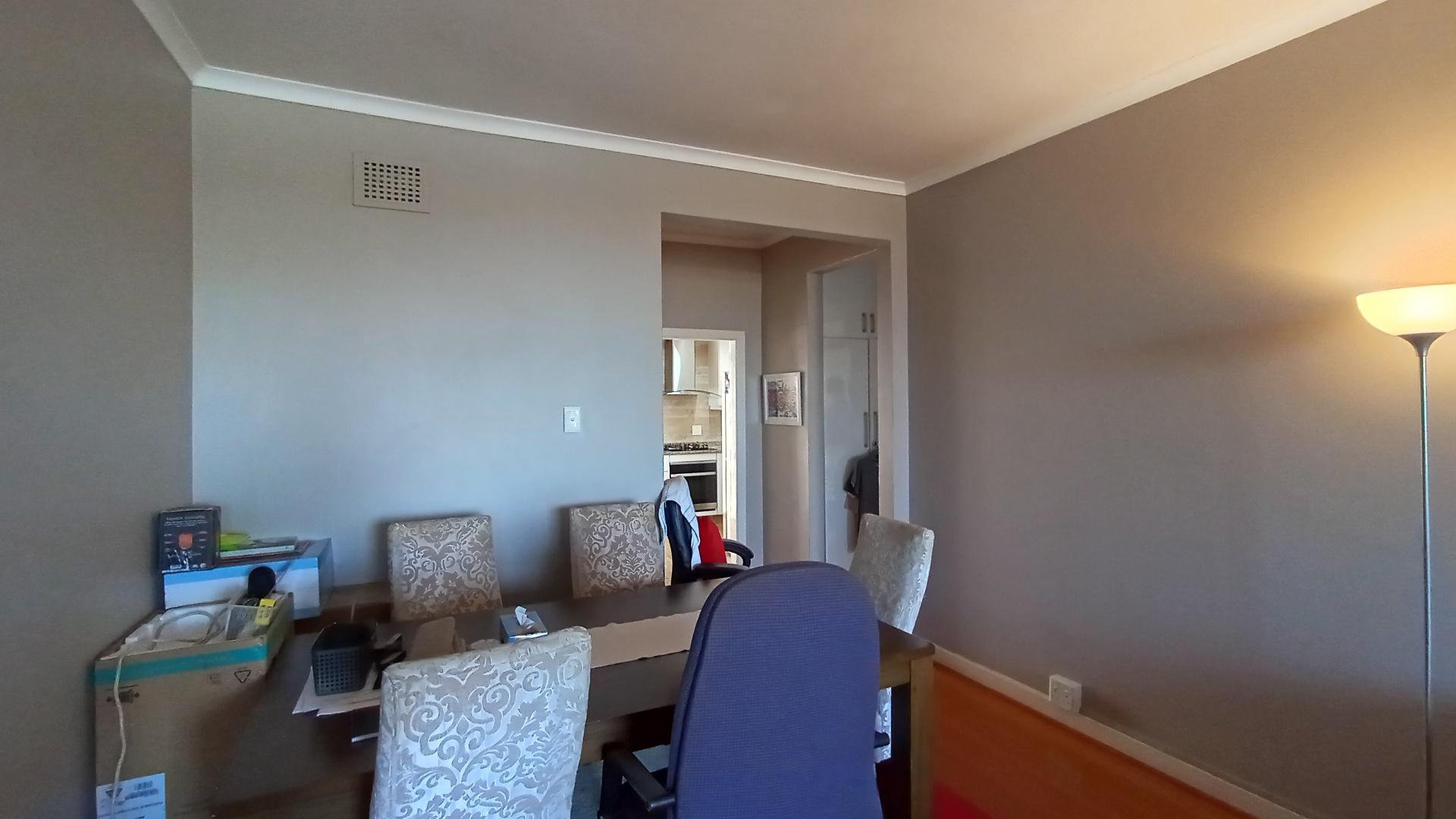Dining Room of property in Bulwer (Dbn)