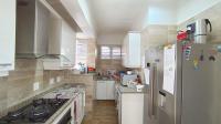 Kitchen of property in Bulwer (Dbn)