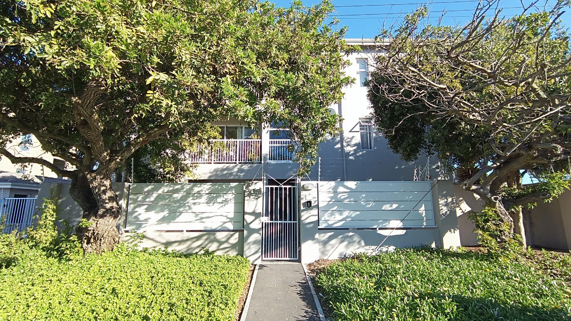 Front View of property in Table View