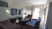 Lounges - 18 square meters of property in Table View