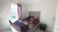 Bed Room 1 - 11 square meters of property in Table View