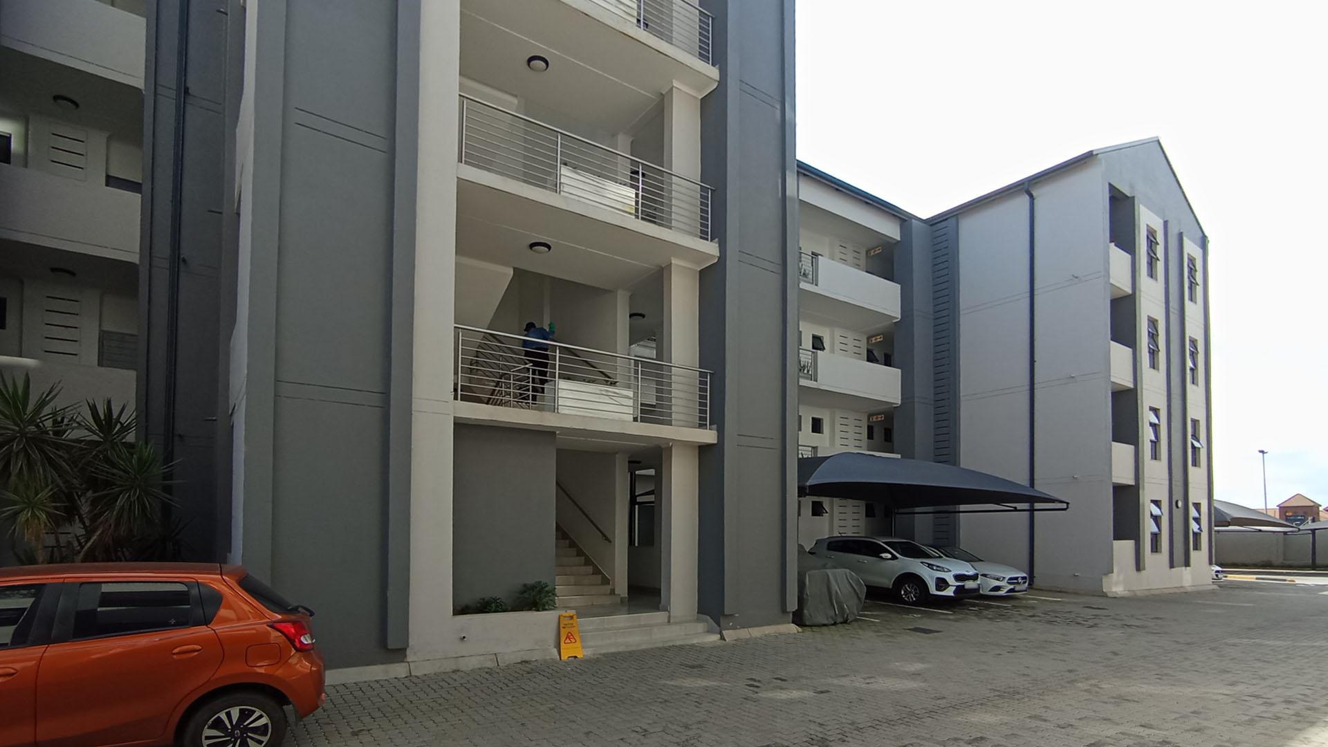 Front View of property in Midridge Park