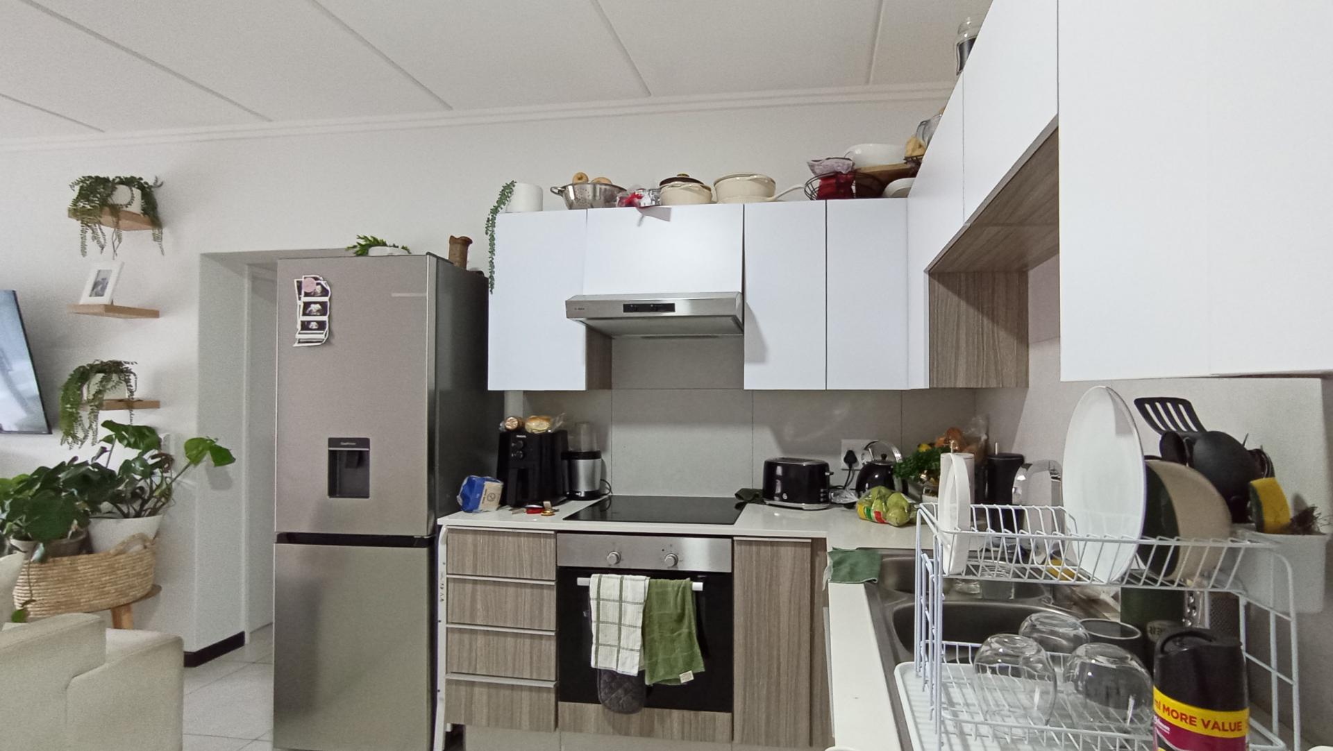 Kitchen - 6 square meters of property in Maroeladal