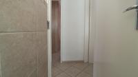 Bathroom 2 - 2 square meters of property in Andeon