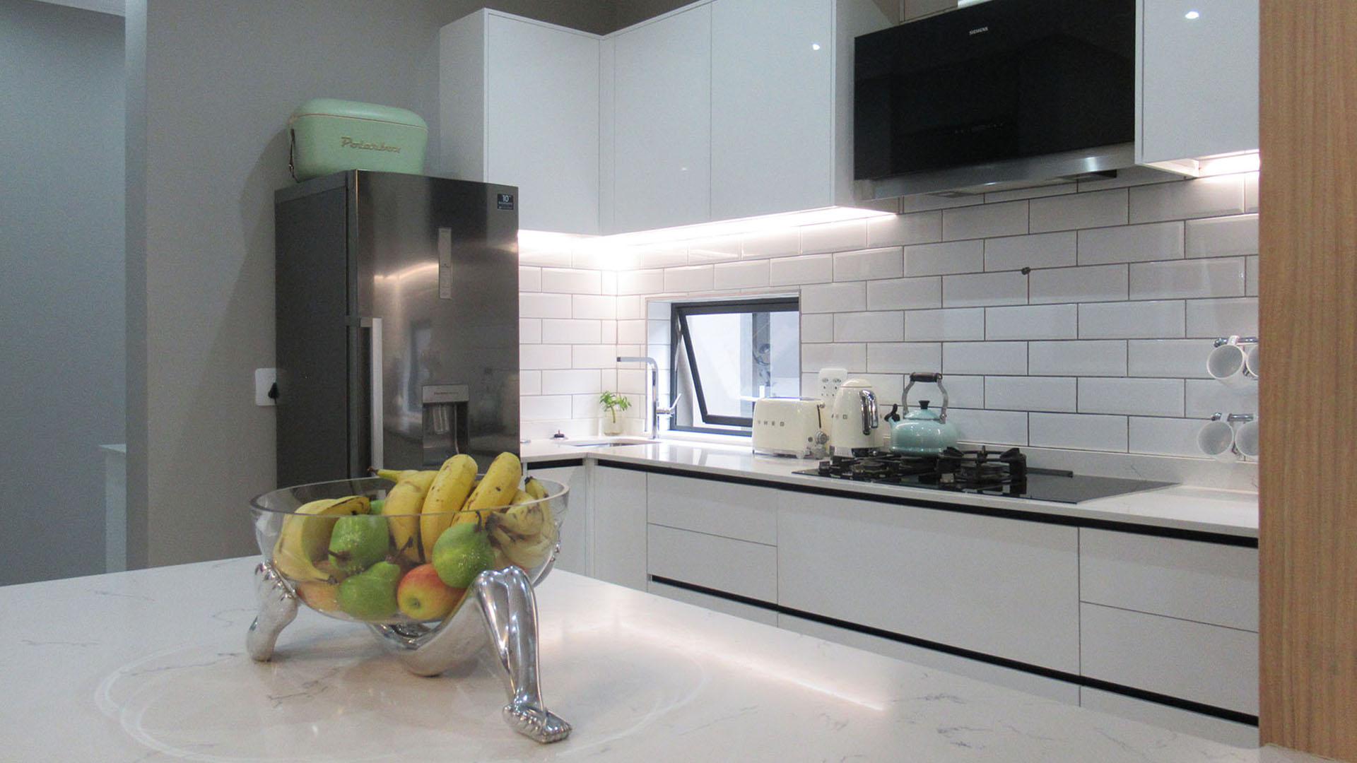 Kitchen - 13 square meters of property in Olivedale