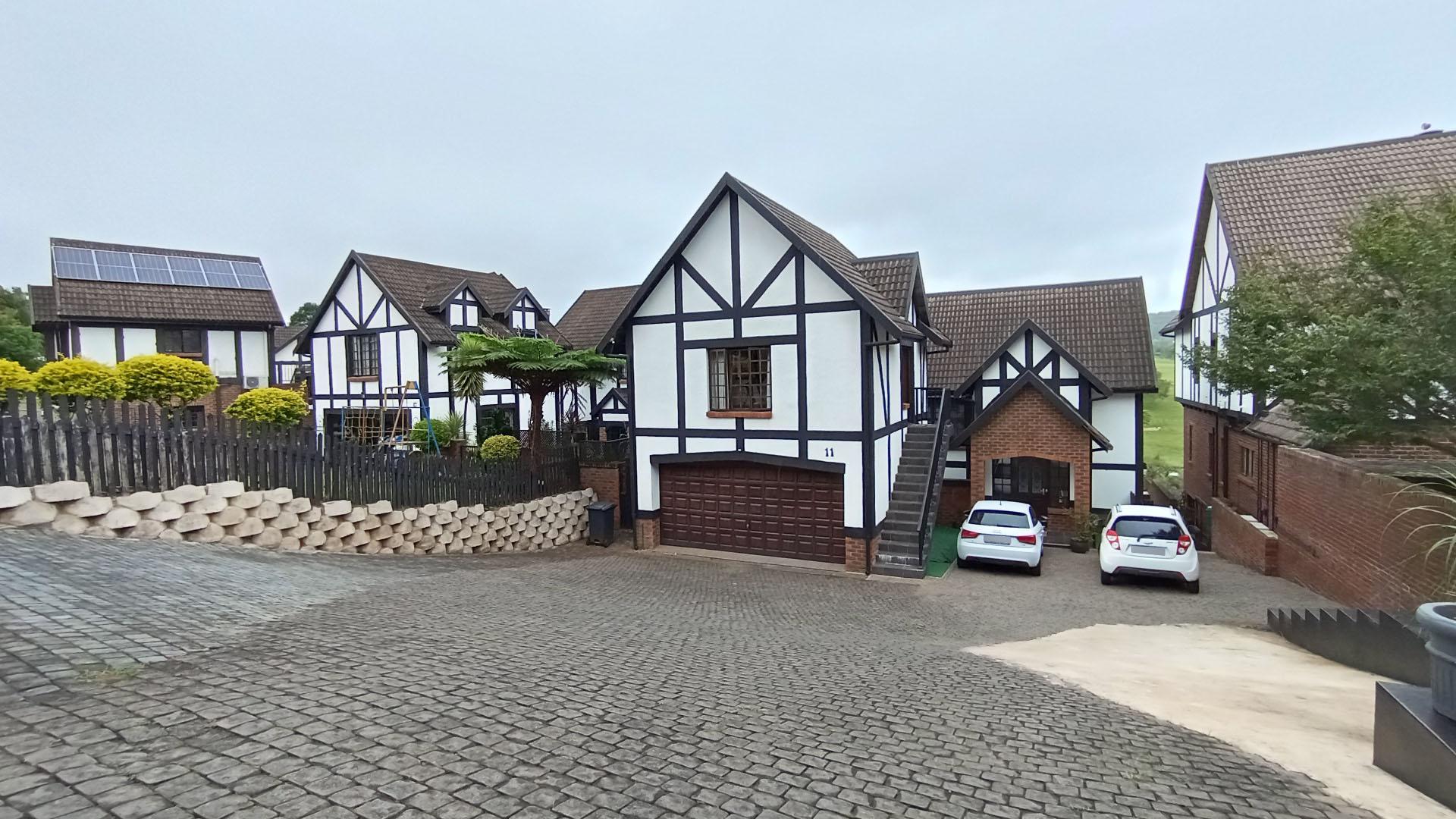 Front View of property in Albany