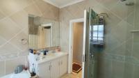 Main Bathroom - 8 square meters of property in Albany