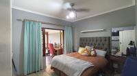 Bed Room 2 - 15 square meters of property in Albany