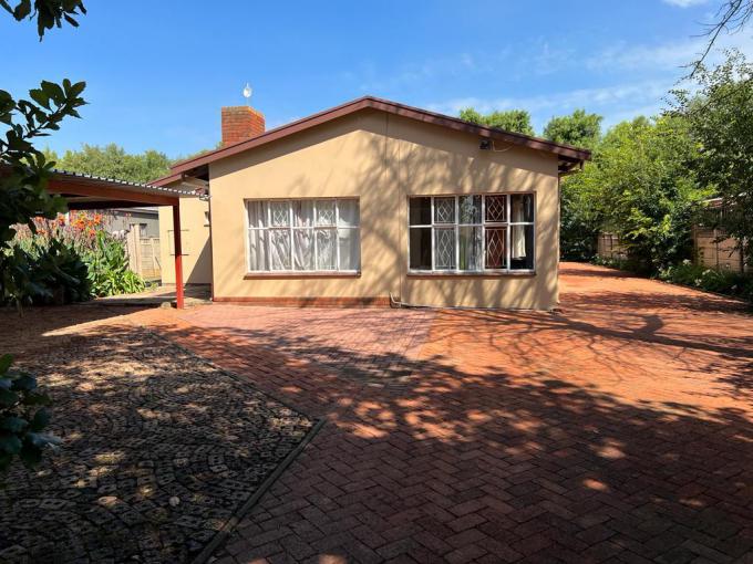7 Bedroom House for Sale For Sale in Brandwag - MR673131