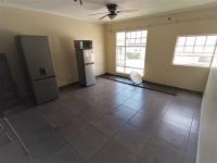  of property in Die Hoewes