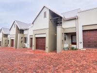 3 Bedroom 2 Bathroom Simplex to Rent for sale in Heritage Hill
