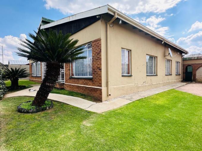 5 Bedroom House for Sale For Sale in Brakpan - MR673174