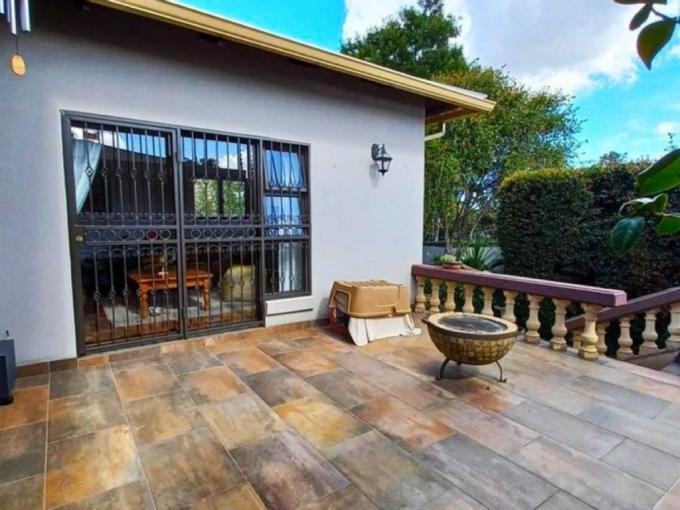 2 Bedroom House to Rent in Menlo Park - Property to rent - MR673179