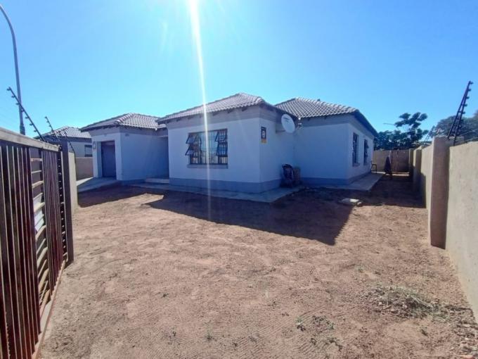 3 Bedroom House to Rent in Ivy Park - Property to rent - MR673198