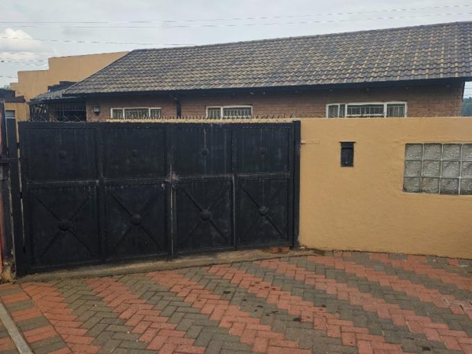3 Bedroom House for Sale For Sale in Riverlea - JHB - MR673201