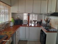  of property in Suideroord