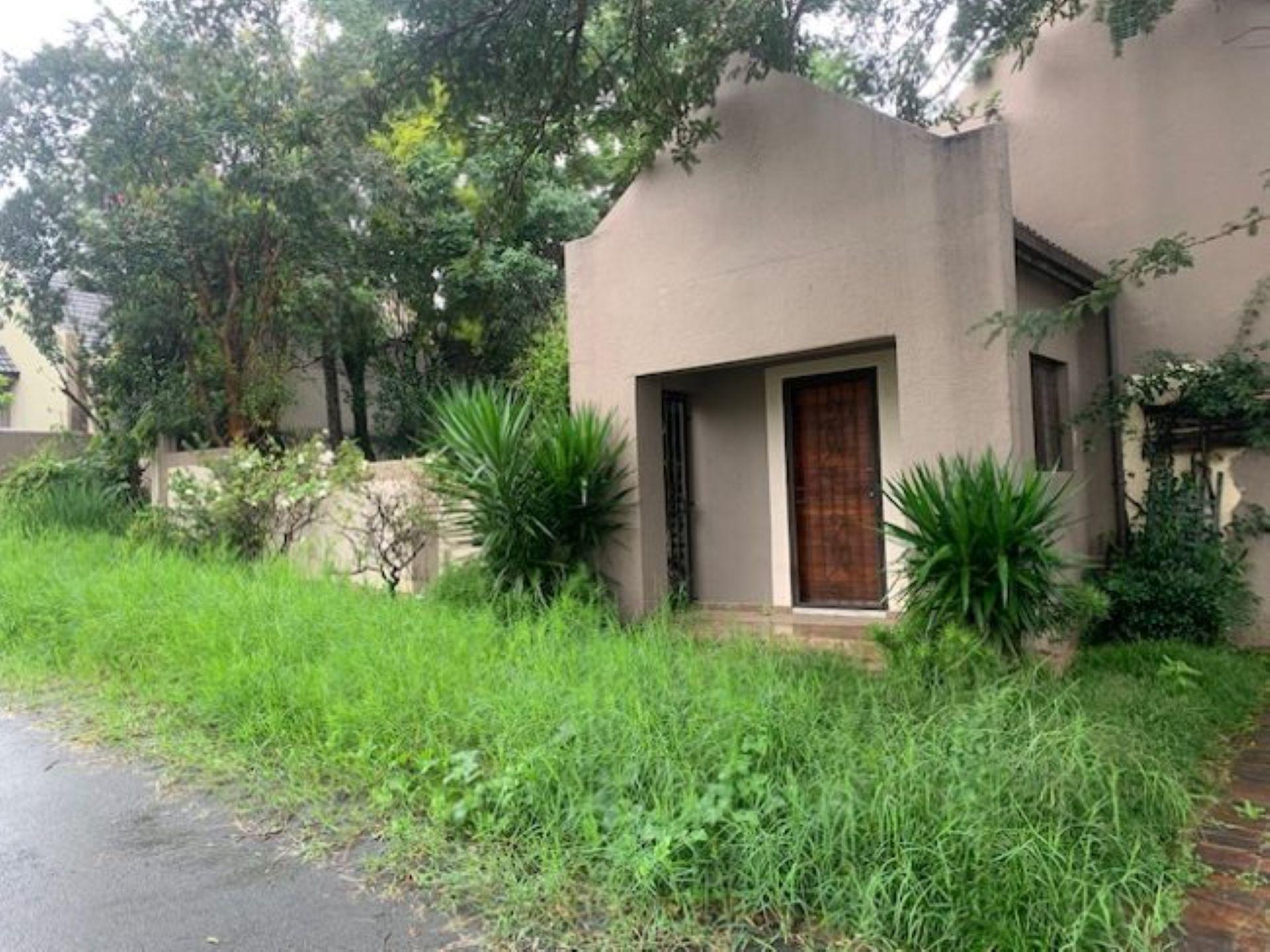 Front View of property in Douglasdale