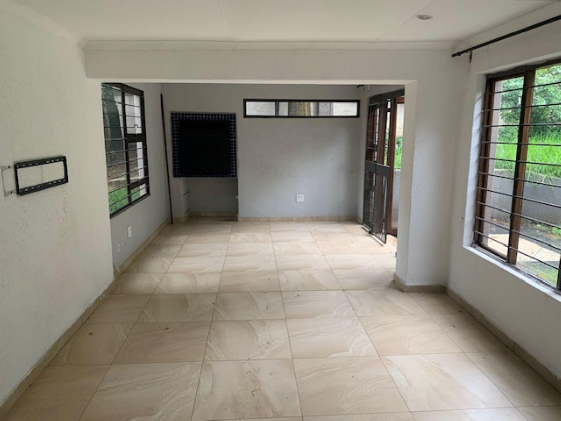 Entertainment of property in Douglasdale