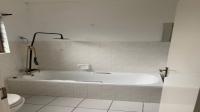 Bathroom 1 of property in Douglasdale