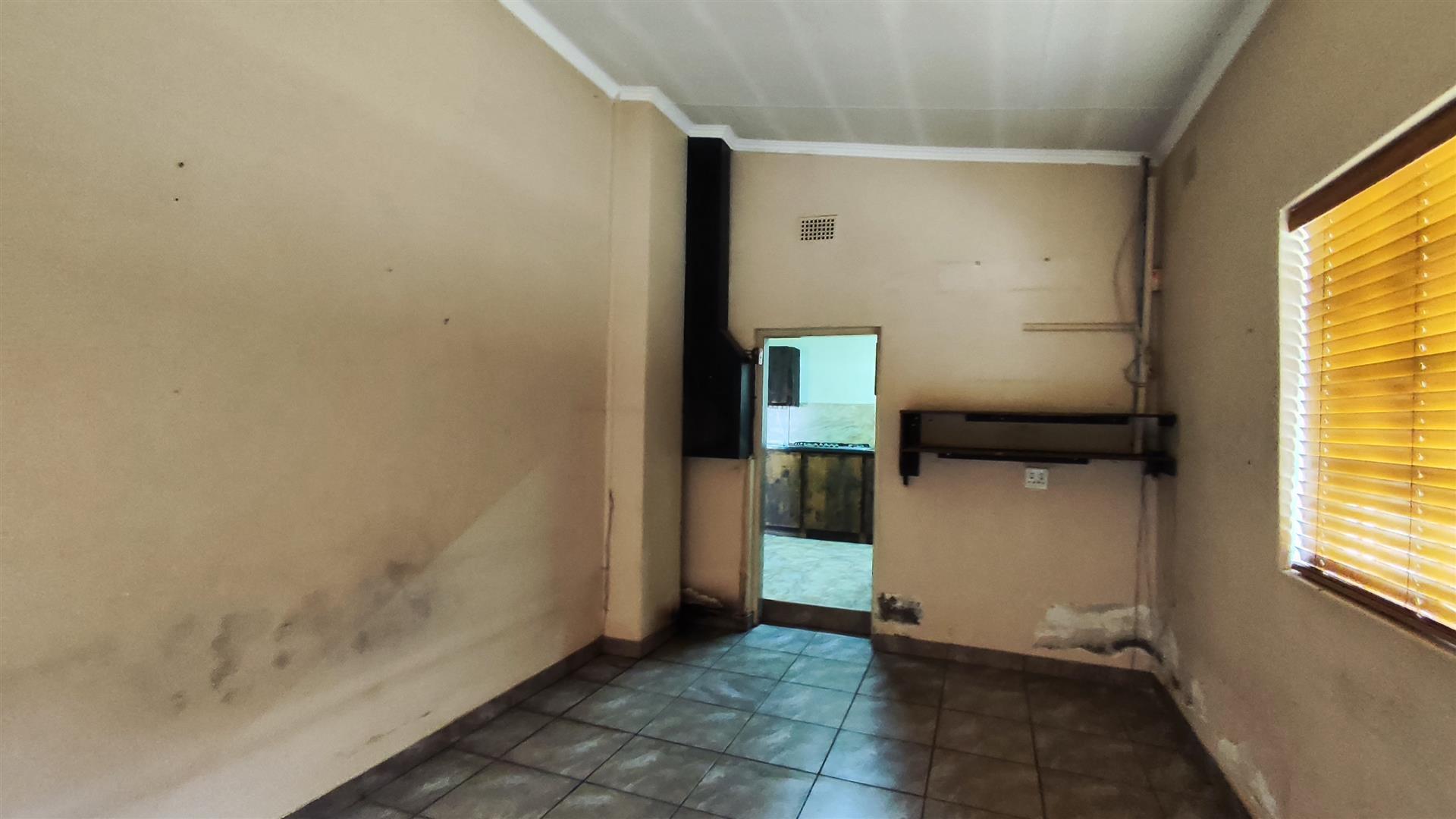 Spaces - 18 square meters of property in Meyerton