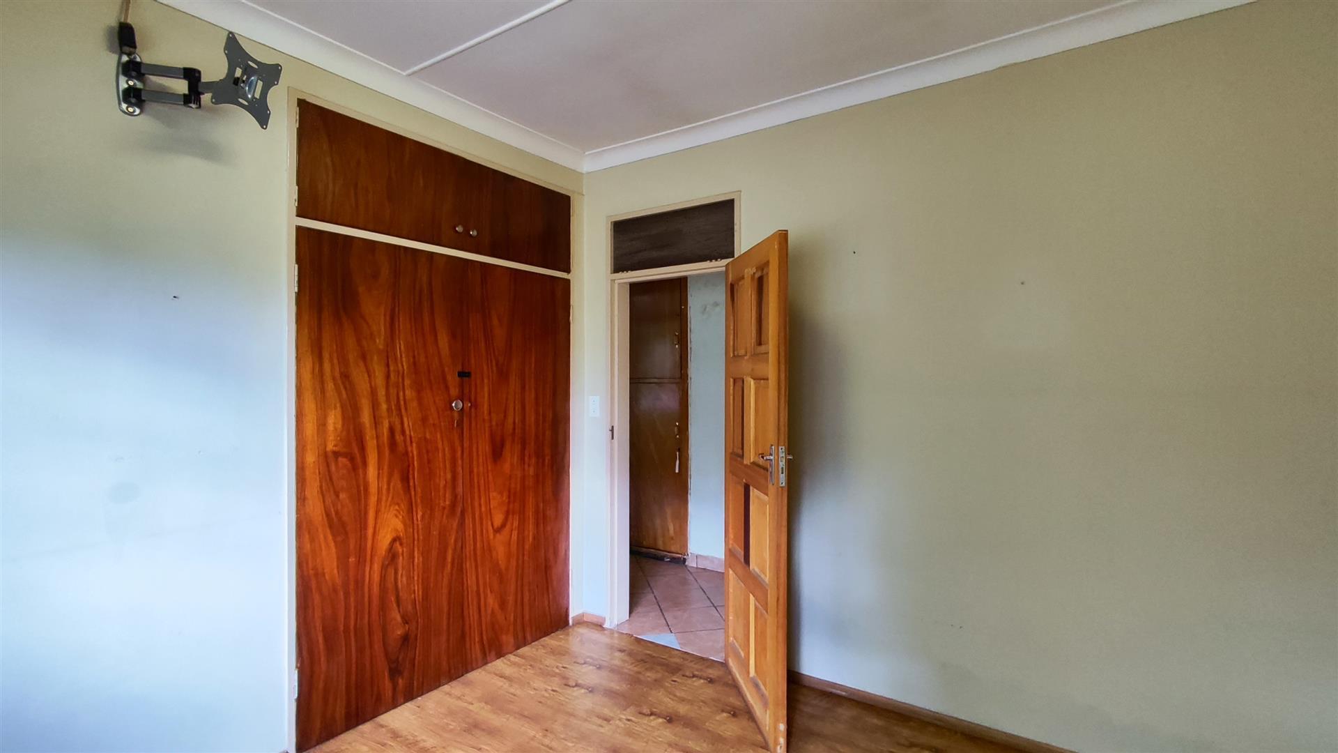Bed Room 3 - 12 square meters of property in Meyerton