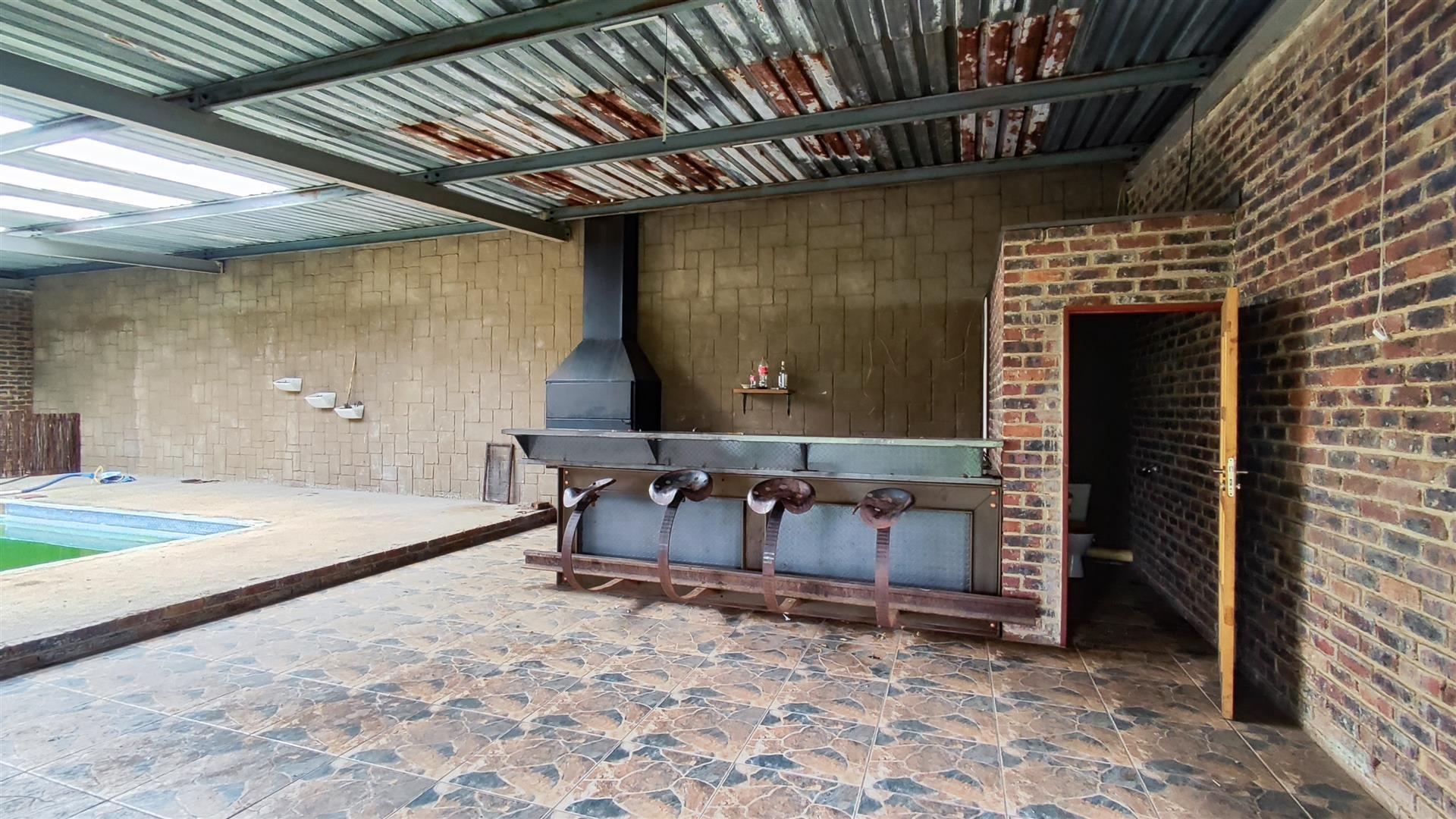 Entertainment - 142 square meters of property in Meyerton