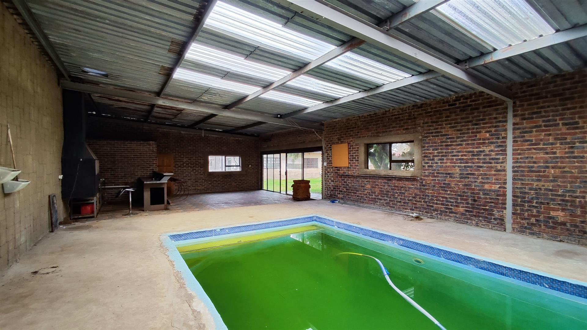 Swimming Pool of property in Meyerton
