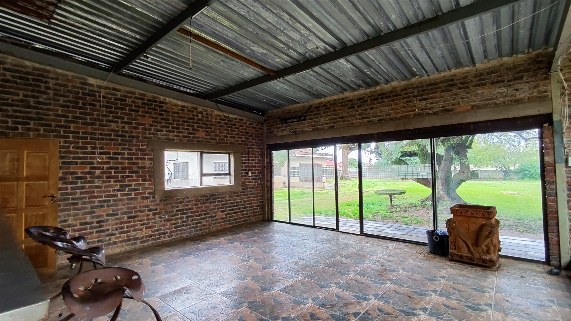 Entertainment - 142 square meters of property in Meyerton