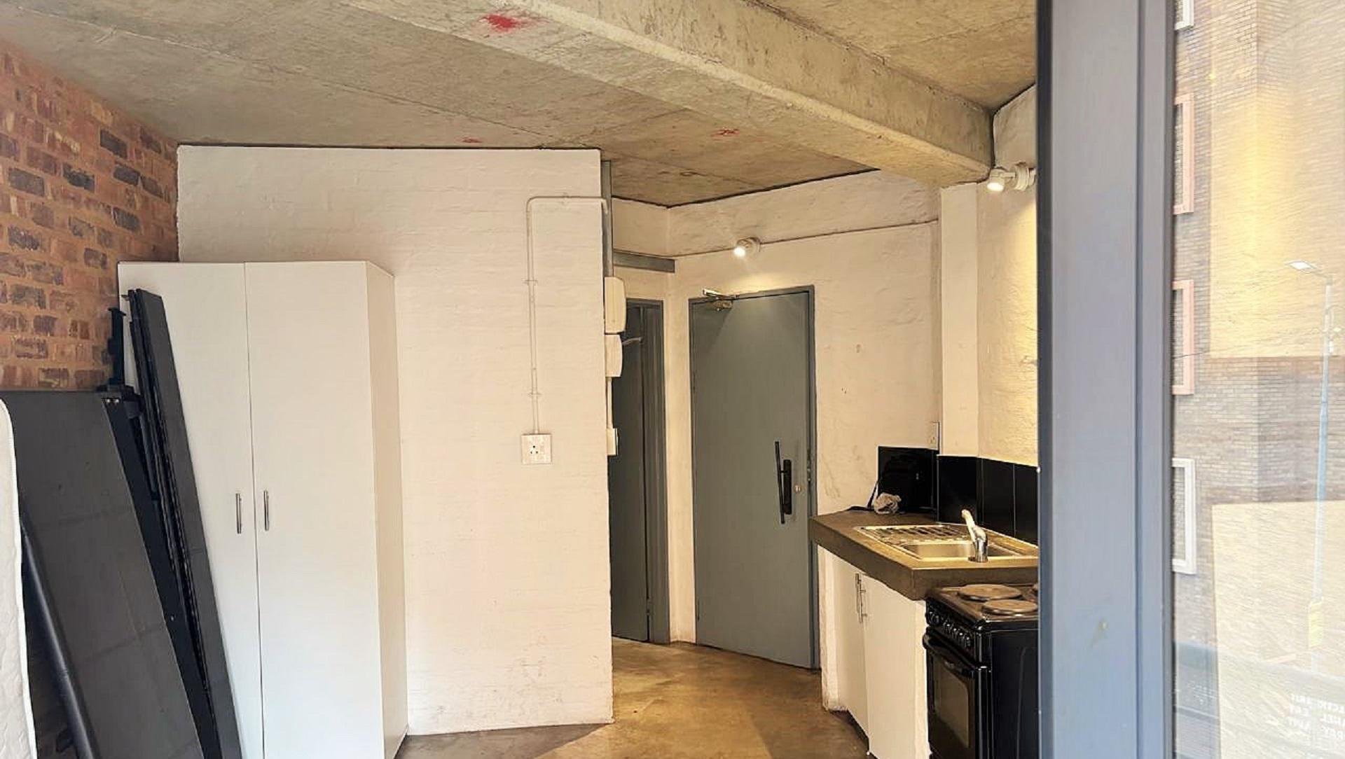 Bed Room 1 of property in City and Suburban