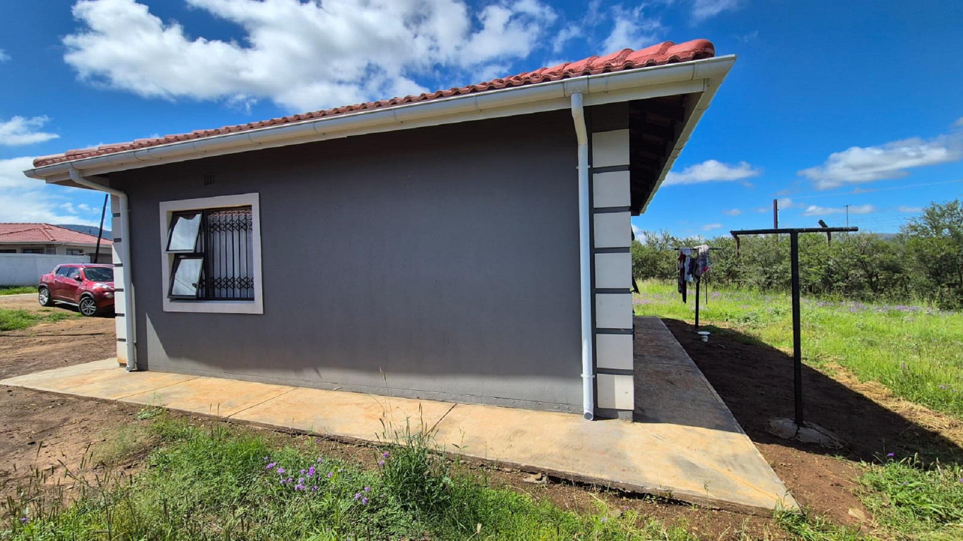 Backyard of property in Queenstown