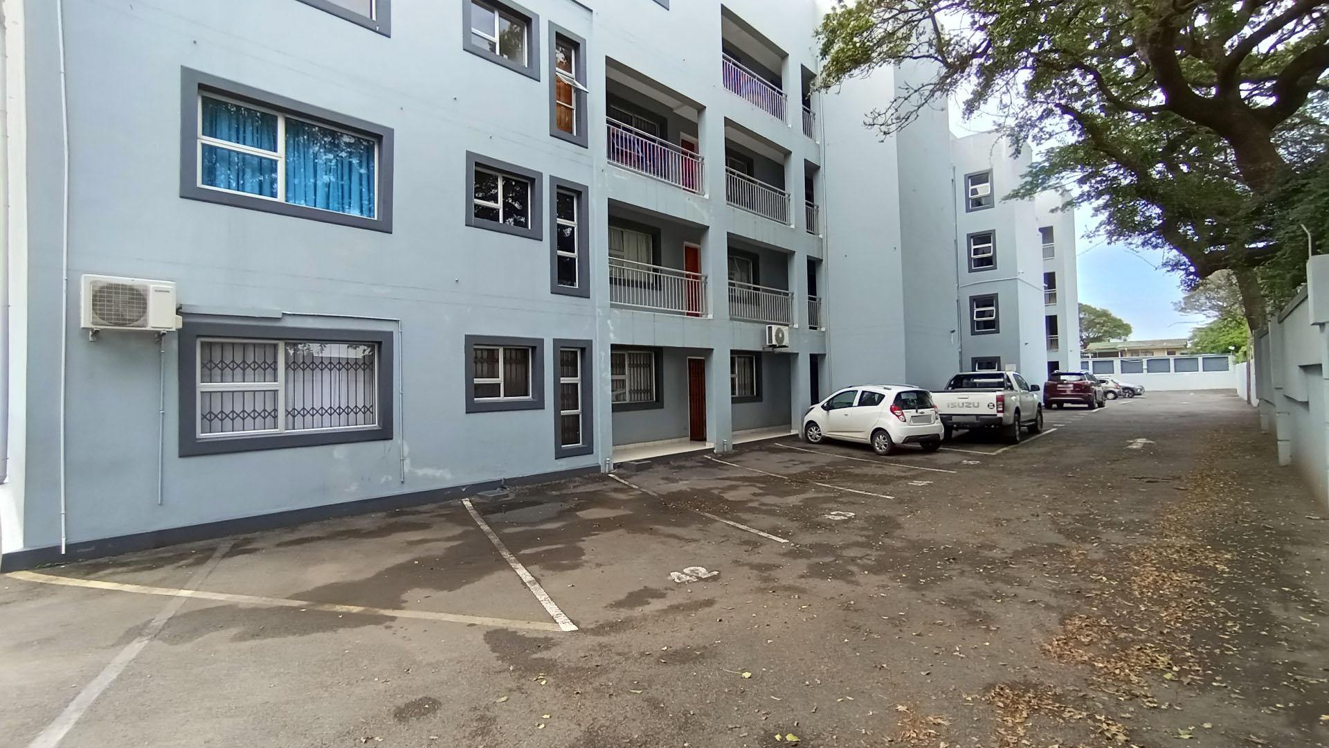 Front View of property in Athlone Park