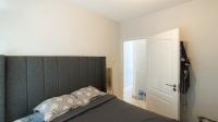 Bed Room 1 - 11 square meters of property in Athlone Park