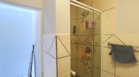 Bathroom 1 - 4 square meters of property in Athlone Park