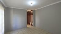 Main Bedroom - 17 square meters of property in Regency Park
