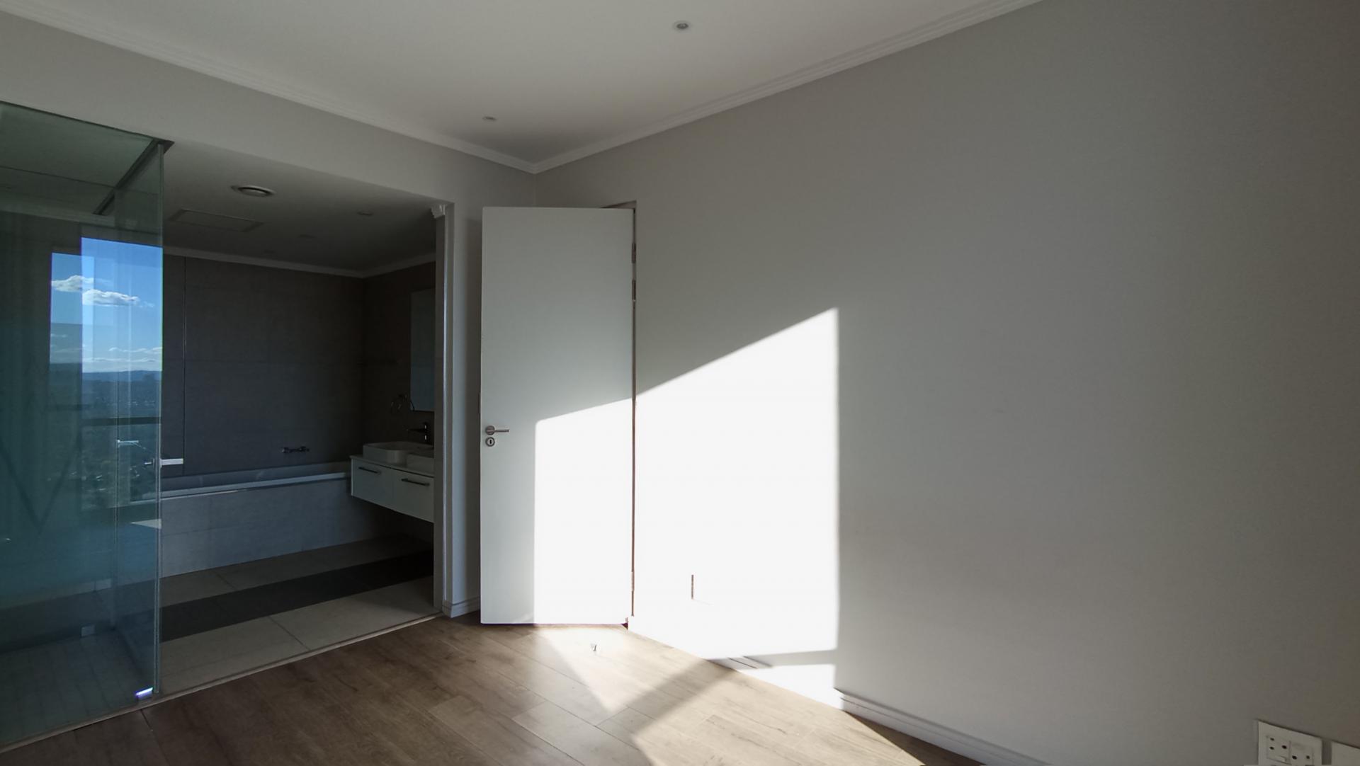 Bed Room 1 - 15 square meters of property in Morningside