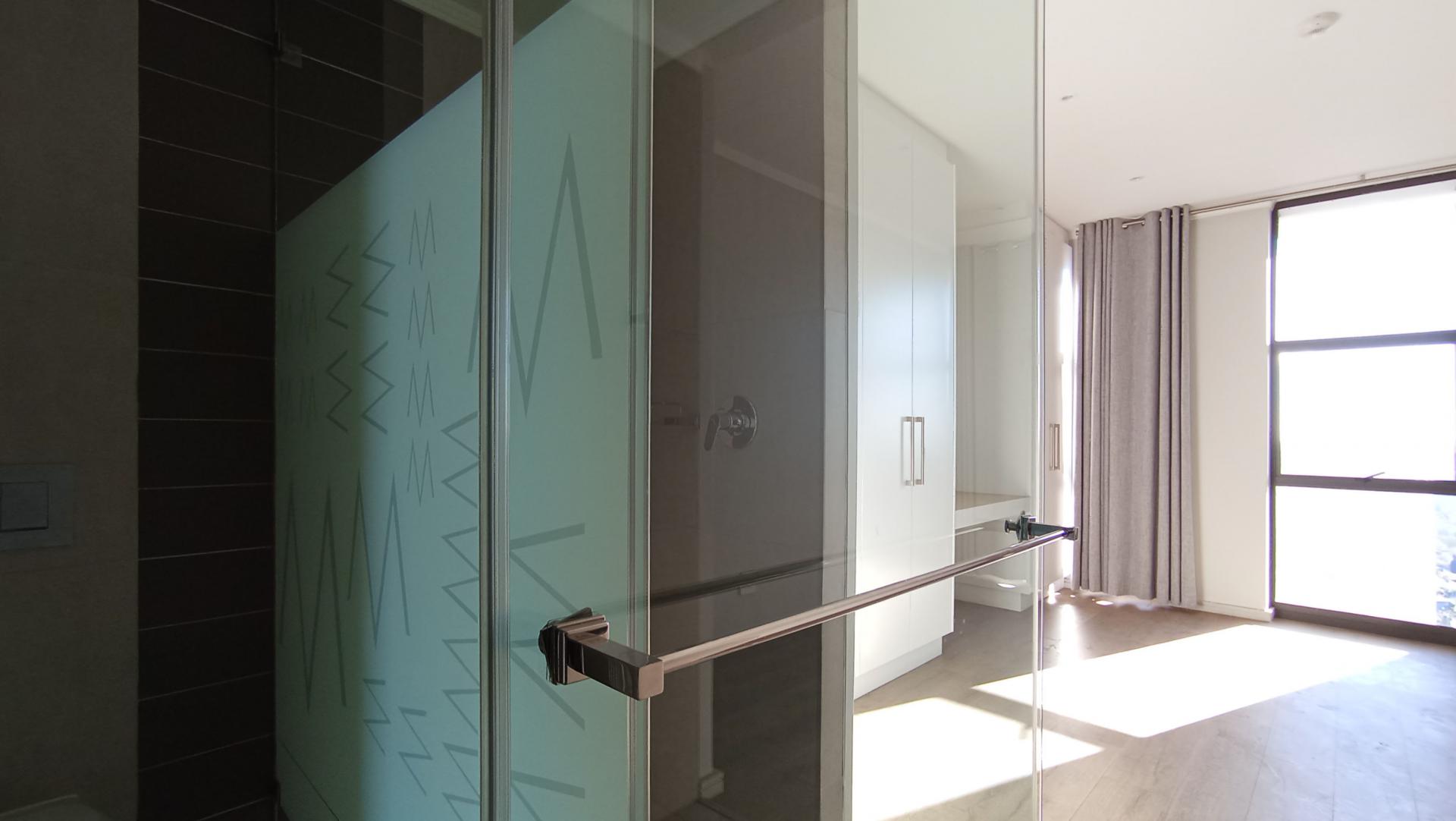 Bathroom 2 - 5 square meters of property in Morningside