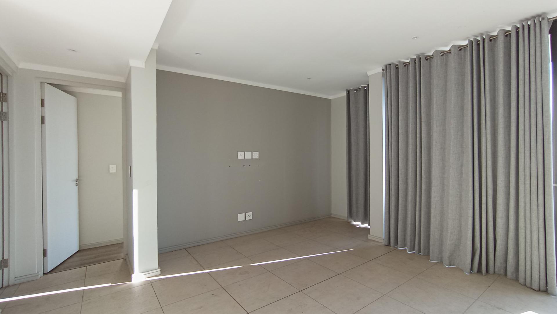 Lounges - 23 square meters of property in Morningside