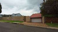 Front View of property in Sunninghill