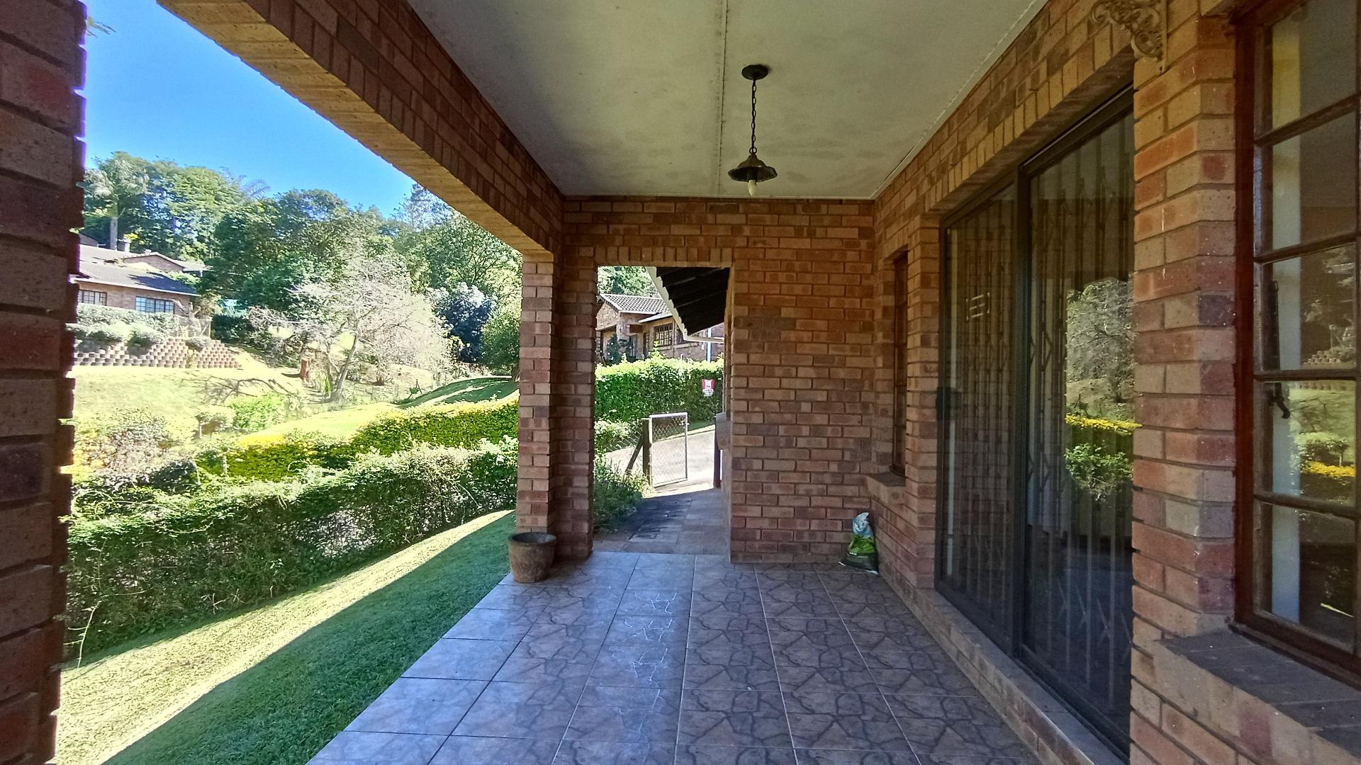 Patio - 10 square meters of property in Town Bush Valley